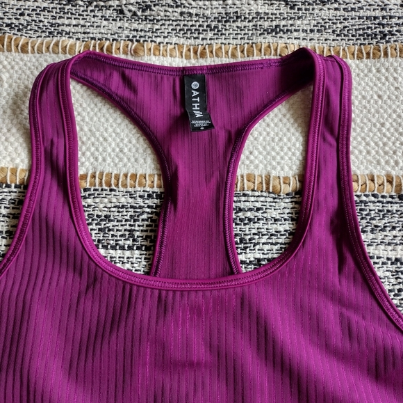 Athleta beautiful maroon top - Picture 4 of 7